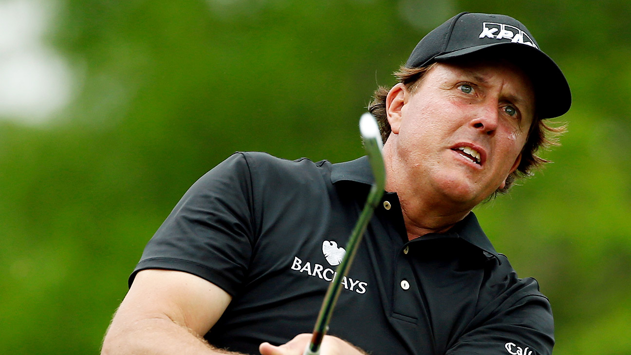 Mickelson Misses Cut, Steele Grabs Lead At Texas Open