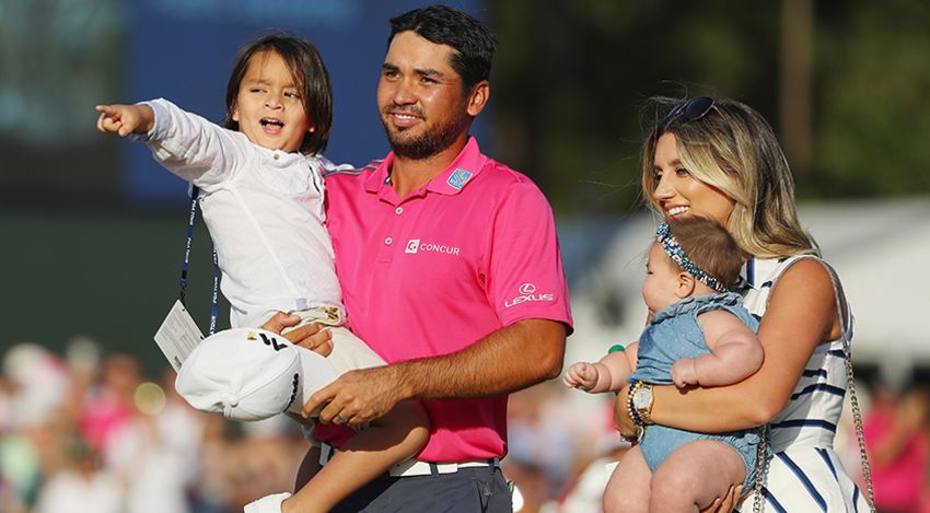 Jason Day's Wife, Children Involved In Auto Accident