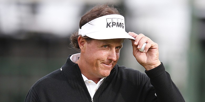 Mickelson Due Back In Action At Torrey Pines