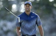 Tiger Woods Breaks 70  --  900 Days Later