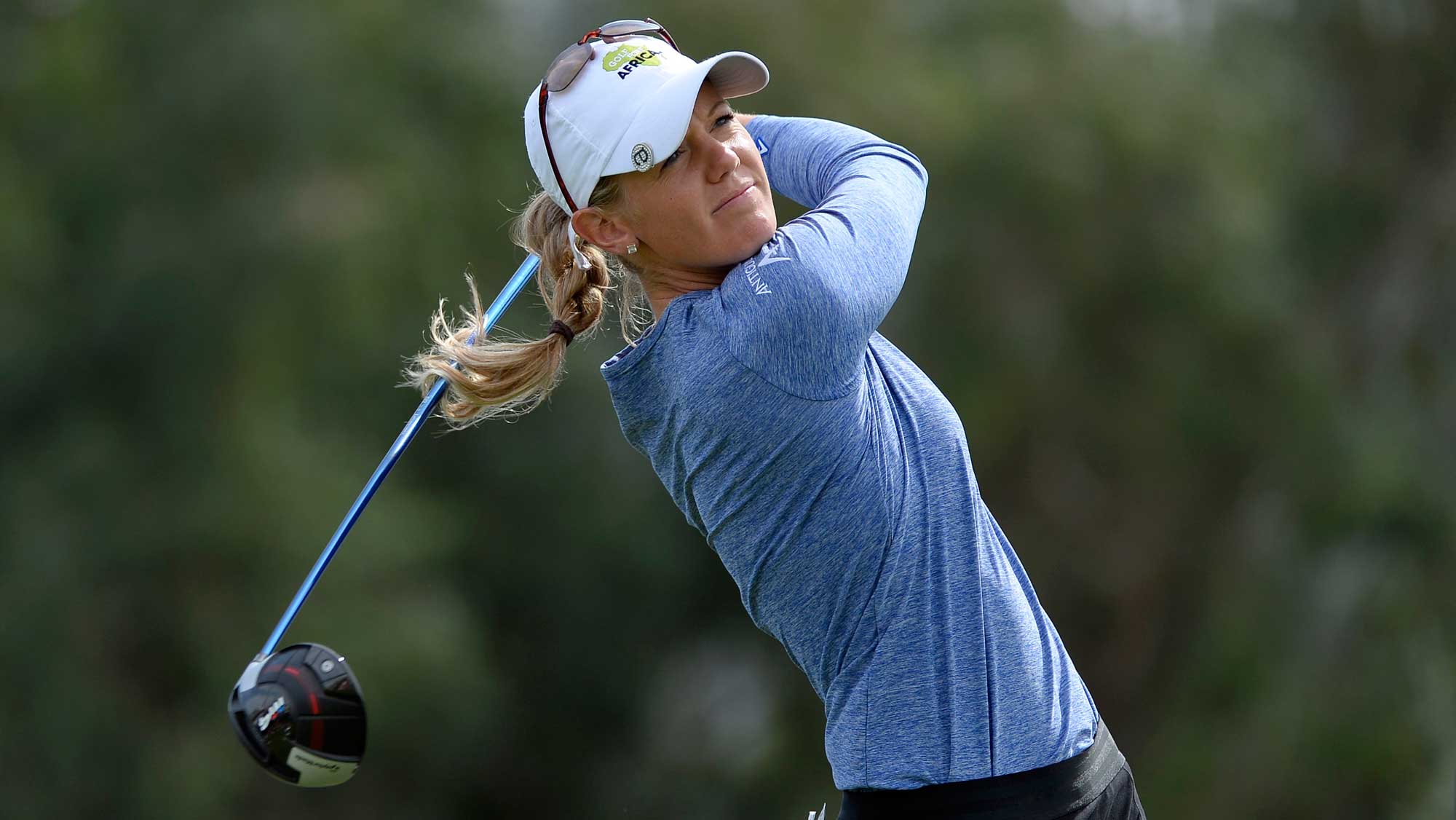 Amy Olson, LPGA Players Have Big Smiles At CME Globe