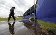 Rain Rules The Day -- Mullinax And Stallings Sneak In with 61