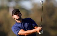 Romo Beats Mickelson By Five; Might Make Safeway Cut