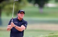 Thrill For Phil:  Mickelson, Oosthuizen Co-Lead PGA Championship
