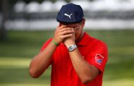 Bryson Blows Six-Footer For 59, 