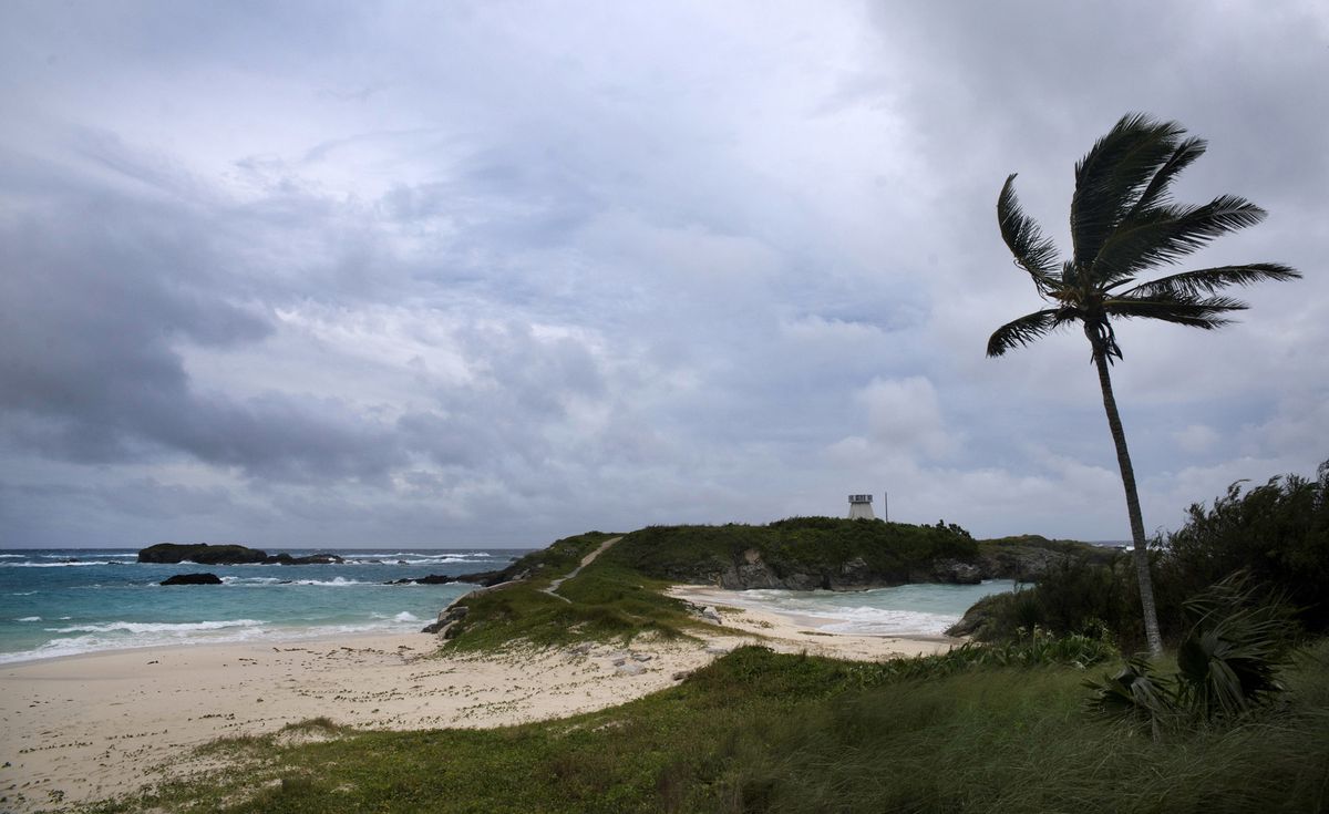 Stormy And Breezy In Bermuda:  Brandon Hagy (65) Sets The Tone