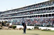 Phoenix-Mania:  Morning Frost, Desert Winds And Large Crowds